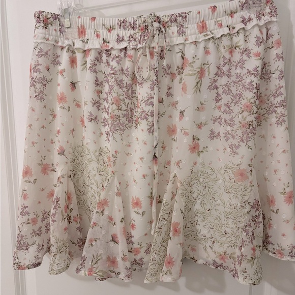 Francesca’s Marie Floral Godet Long Sleeve Blouse M and Mini Skirt L. - Picture 4 of 11